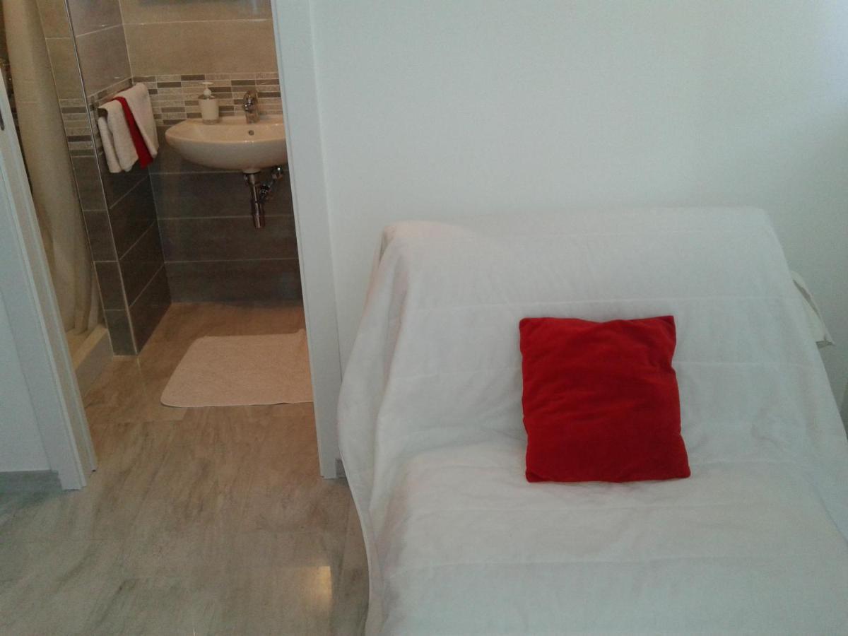 Just Blue Hotel Montesilvano Bagian luar foto