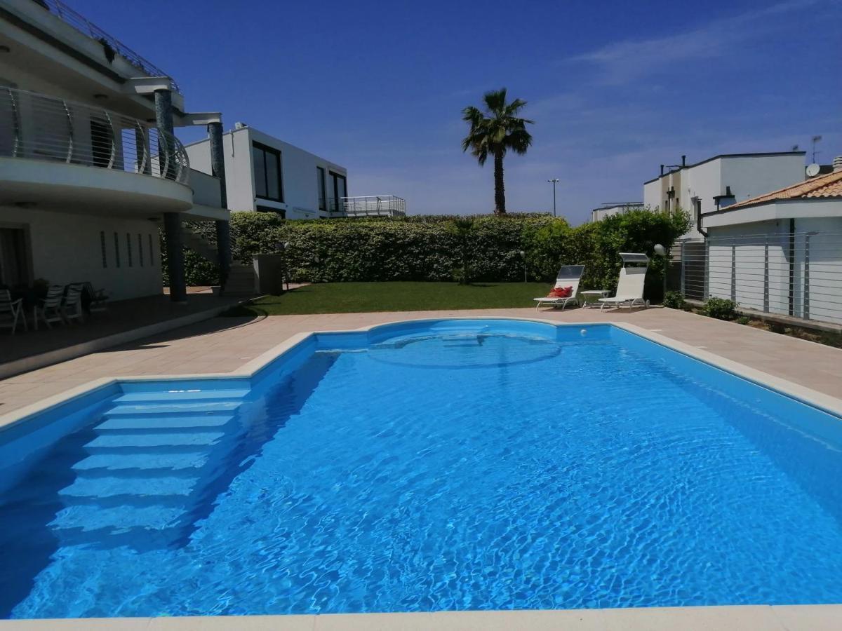 Just Blue Hotel Montesilvano Bagian luar foto