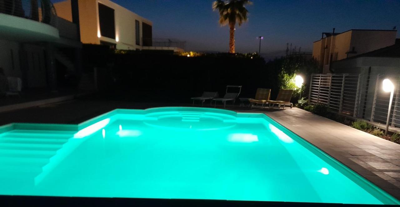 Just Blue Hotel Montesilvano Bagian luar foto
